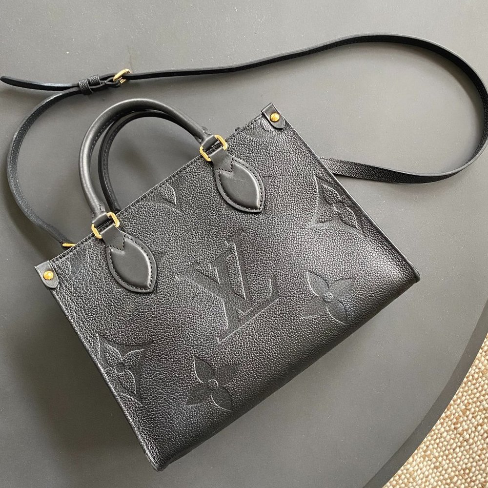 LOUIS VUITTON ONTHEGO PM